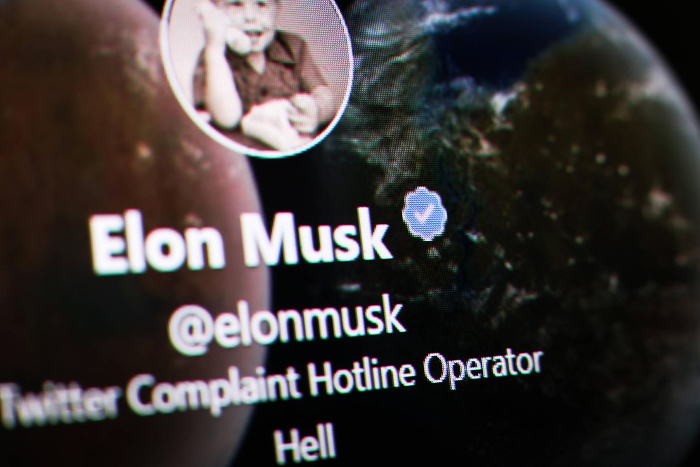 Erst nannte sich Musk „Chief Twit“, inzwischen sieht er sich als oberster Kundendienstmitarbeiter