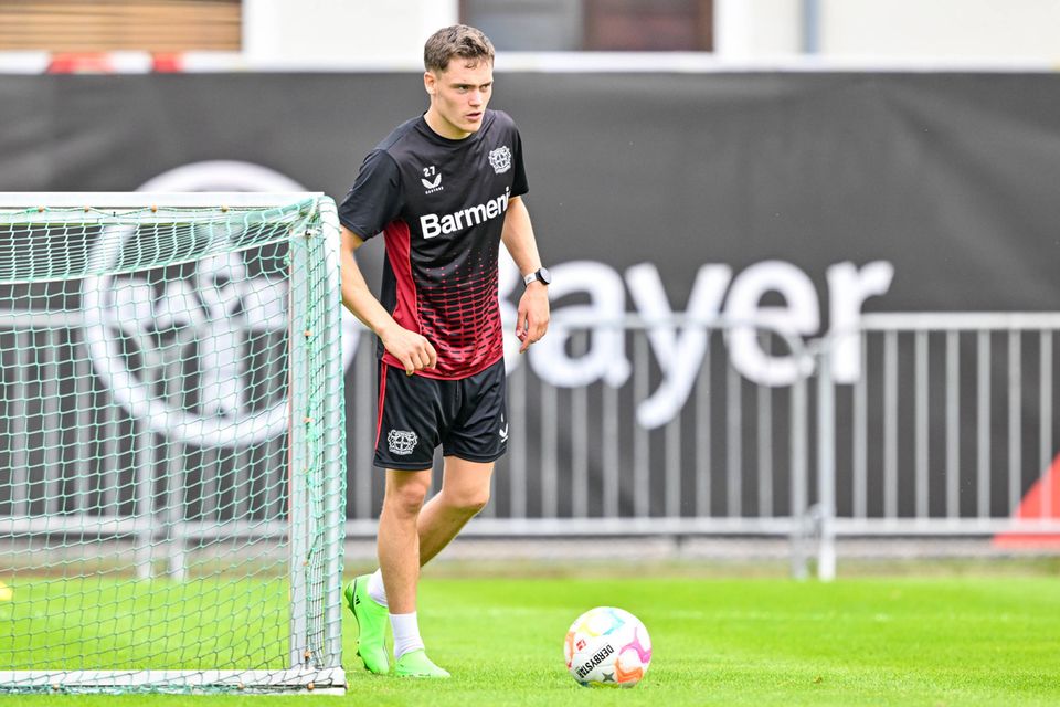 ... Vier Spiele hat bisher der 19-jährige Newcomer Florian Wirtz von Bayer Leverkusen auf dem Konto. Beide Spieler sind im offensiven Mittelfeld aktiv und kommen auf einen Marktwert von jeweils 70 Mio. Euro.