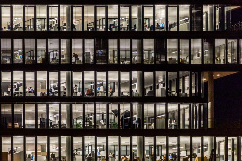 Many tech companies are experiencing a wave of layoffs for the first time 