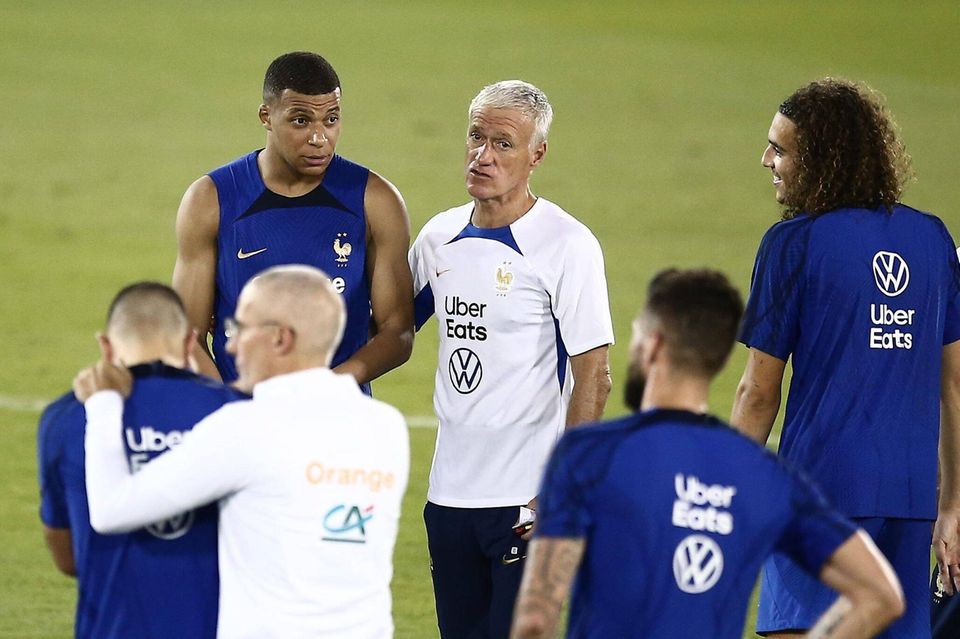 #3 Frankreich Der aktuell wertvollste Fußballspieler der Welt verhalf Frankreich zu Platz drei im Kader-Ranking. 160 der 997,5 Mio. Euro entfielen allein auf Kylian Mbappé von Paris Saint-Germain. Die Hälfte reichte Aurélien Tchouameni von Real Madrid zu Platz zwei im teaminternen Ranking.