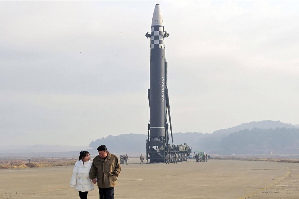 Nordkorea wird schon seit langem mit Sanktionen belegt. Das abgeschottete Land strebt nach Atomwaffen