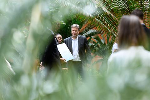 Bundeswirtschaftsminister Robert Habeck in Südafrika während seiner fünftägigen Reise
