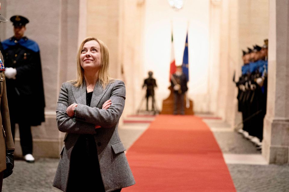 Italiens Regierungschefin Giorgia Meloni: Analysten erwarten höheren Renditeaufschlag