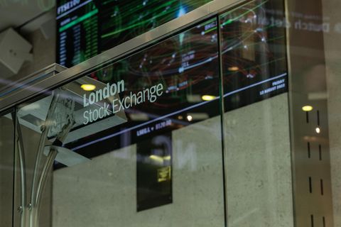 Atrium der London Stock Exhange: Die britische Börse hat in dieser Woche einen milliardenschweren Cloud-Deal mit dem US-Konzern Microsoft abgeschlossen
