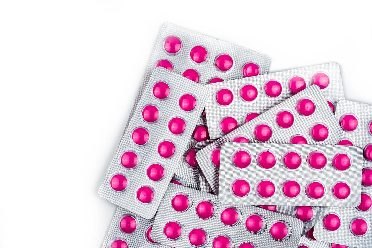 Fieber- und Schmerzmittel basieren auf den Wirkstoffen Paracetamol oder Ibuprofen 