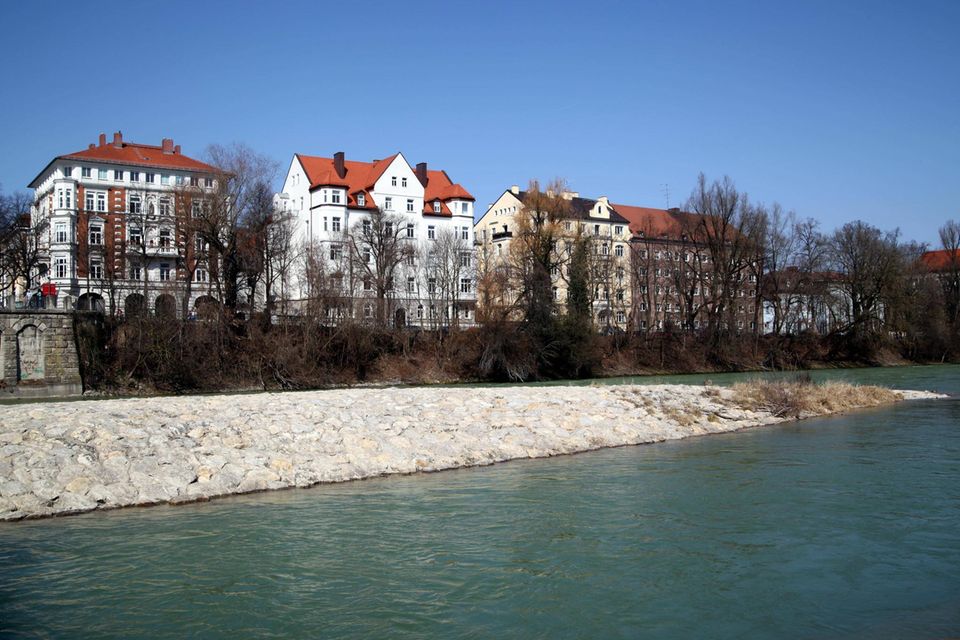 2 München München ist die deutsche Stadt mit den zweitmeisten Einkommensmillionären. An der Isar kommen 164 Top-Verdiener auf 100.000 Einwohner