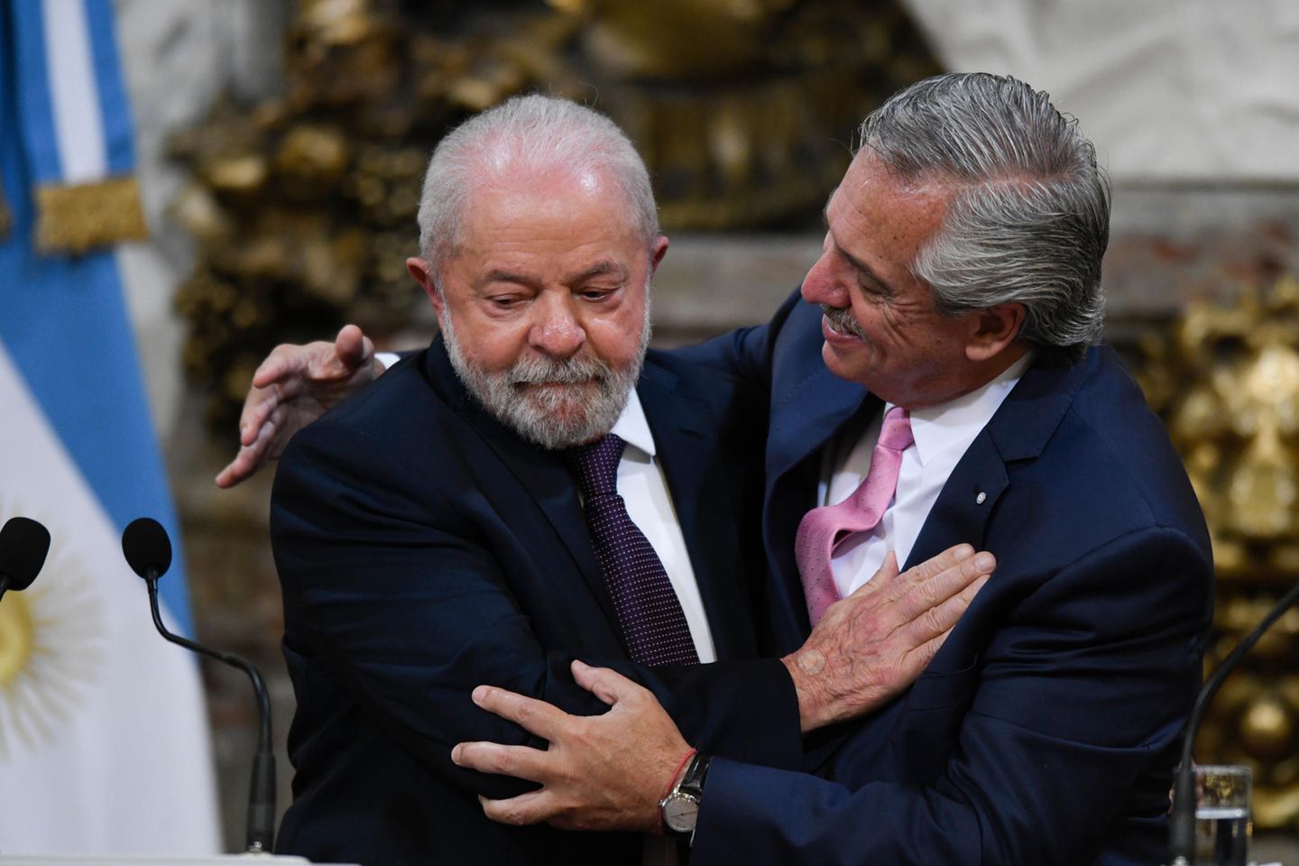 Brasiliens Präsident Lula da Silva und sein argentinischer Amtskollege Alberto Fernandez: Eine Parallelwährung soll den Regionalhandel ankurbeln.