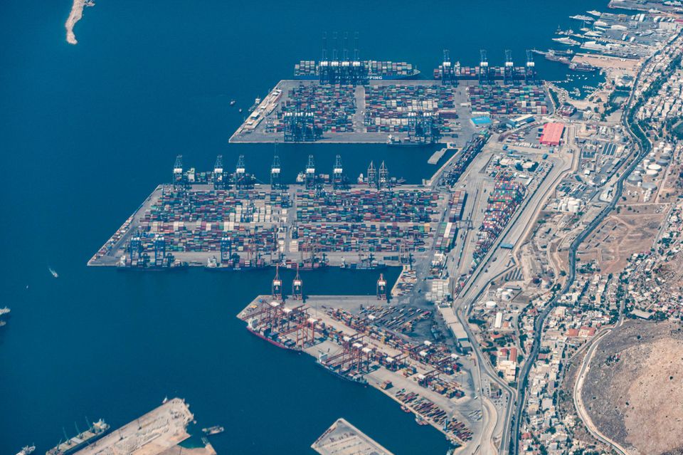 Die chinesische Rederei Cosco ist Mehrheitseigner des Hafens von Piraeus in Griechenland