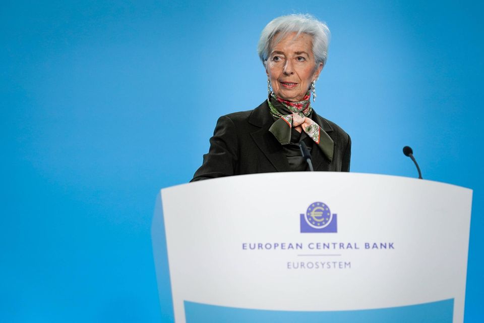 EZB-Präsidentin Christine Lagarde hat am Donnerstag eine Zinserhöhung um 50 Basispunkte angehoben 