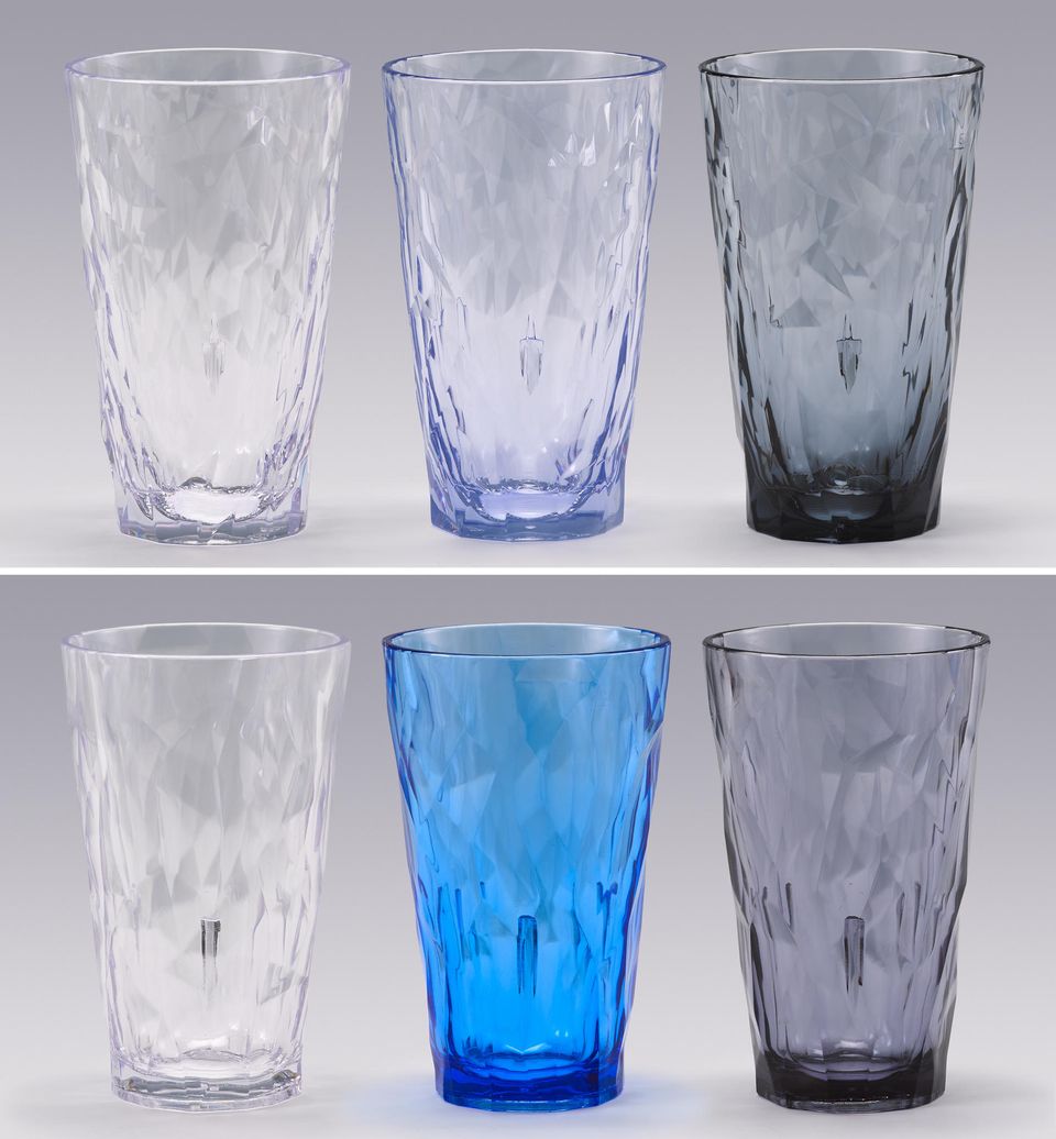 Koziol wird immer wieder Opfer von Nachahmern. Diesmal haben sich die Plagiatoren die „Club Superglas“-Serie vorgenommen, wofür sie den zweiten Preis erhalten. Das Original besteht aus einem Hightech-Material das die Eigenschaften von Glas mit den Vorzügen des Kunststoffes vereine. „Beim Plagiat wurden Form, Konzept und das exklusive Facettendesign nahezu 1:1 übernommen. Allerdings fallen im direkten Vergleich eine einfachere Verarbeitungsqualität, eine geringere Standfestigkeit sowie die Kunststoff-typische matte Optik auf“, schreibt die Aktion Plagiarius.