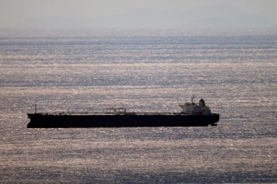 Öltanker im Mittelmeer