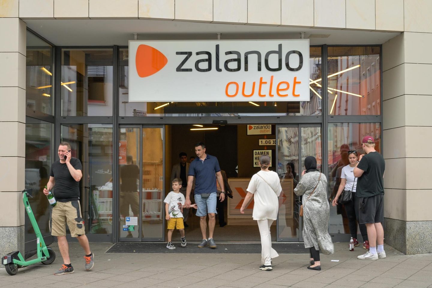 Zalando-Geschäft in Frankfurt Bockenheim