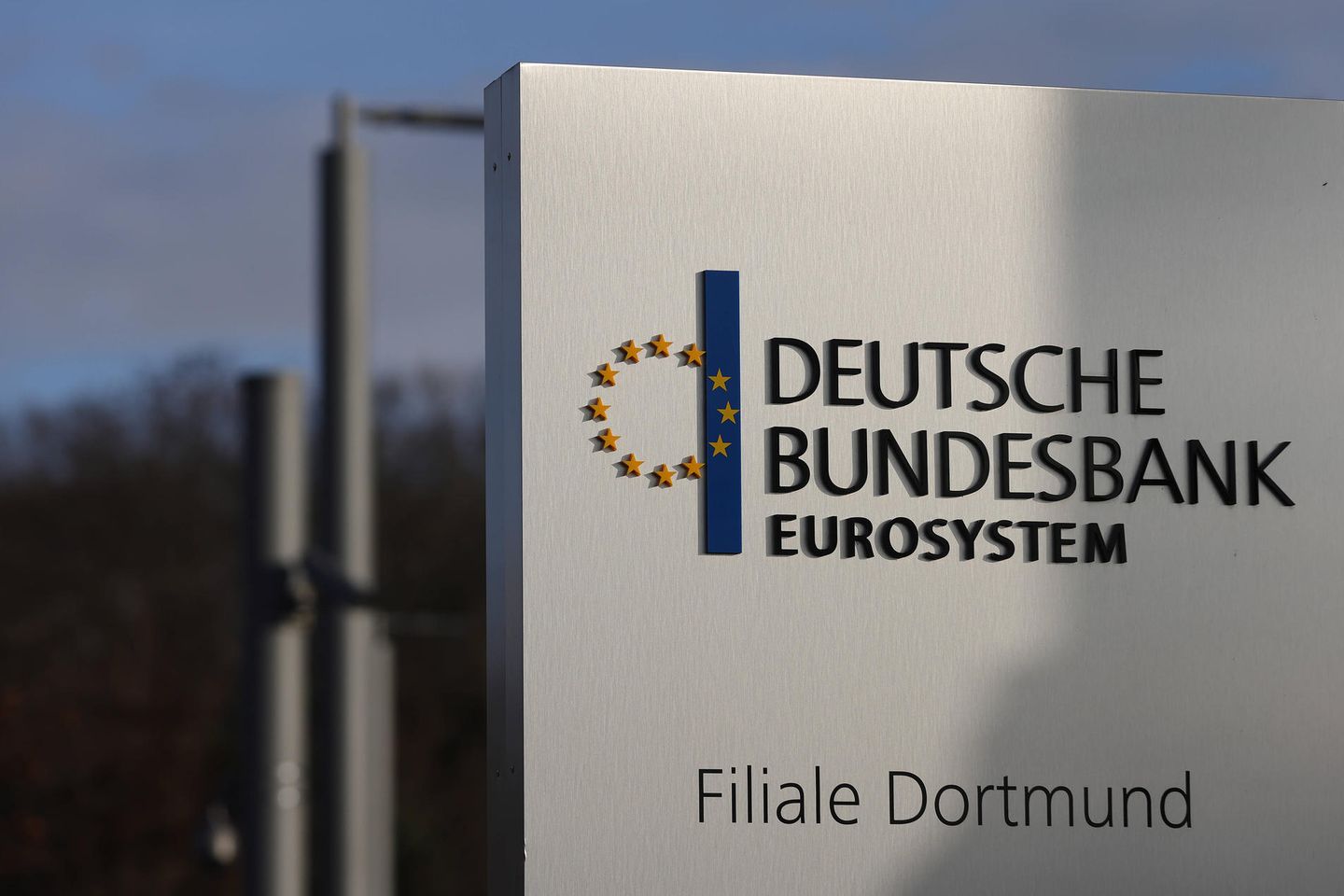 Die Bundesbank warnt in ihrem Monatsbericht, dass die aktuellen Lohnforderungen eine Lohn-Preis-Spirale auslösen könnten