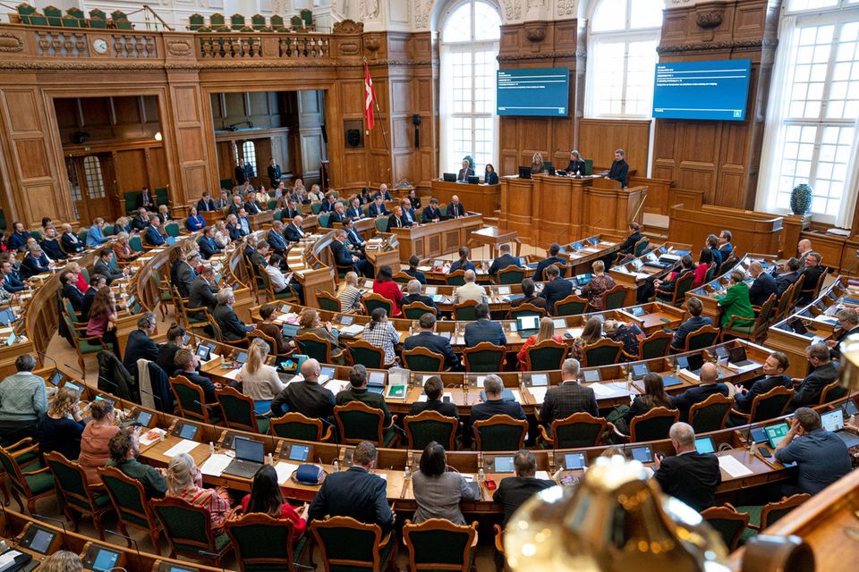 In einer leidenschaftlichen Debatte wurde im dänischen Parlament um den Feiertag „store bededag“ gestritten