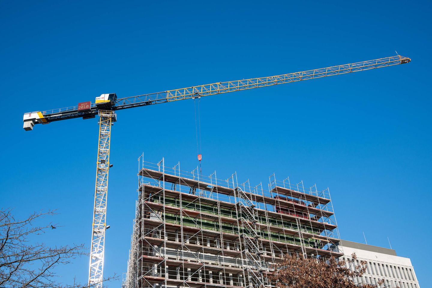 Baustelle in Berlin-Moabit: Der Immobilienmarkt kühlt sich angesichts der steigenden Zinsen ab 