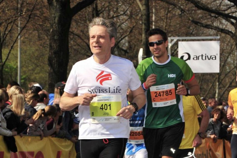 Jörg Arnold ist Deutschland-Chef beim Schweizer Versicherer Swiss Life. In der Freizeit ist er passionierter Marathonläufer – seine Bestzeit liegt bei 3:12 Stunden.