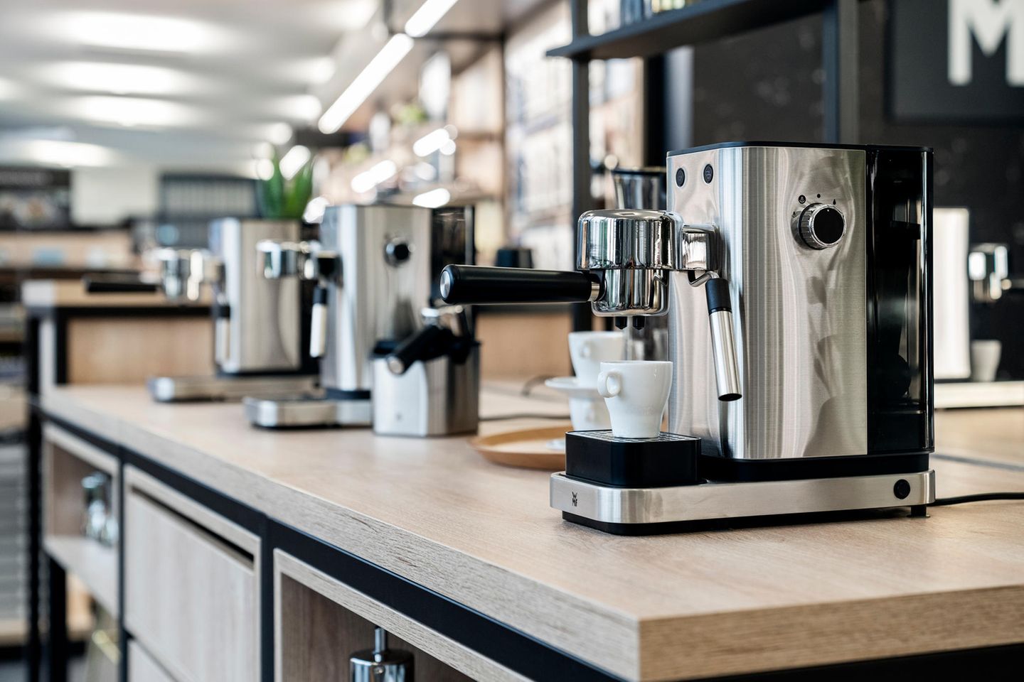 Seit Langem fertigt WMF Kaffeeautomaten für Großkunden. Nun gibt es Maschinen für Haushalte