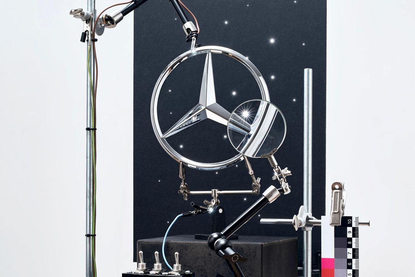 Der Stern glänzt: Mercedes gehört zu den Firmen, die für 2022 ein Rekordergebnis meldeten. Aber ist auch alles edel, was da funkelt?