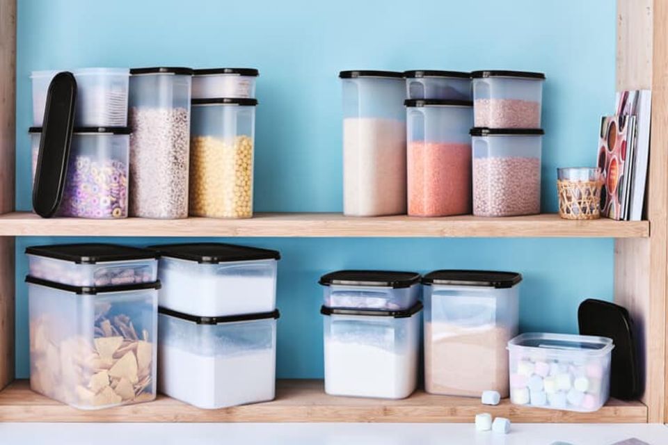 Luftdicht und stapelbar: Tupperware verheißt die komplette Ordnung.