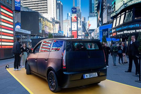 Noch im Herbst 2022 tourte Sono Motors durch die USA, in der Hoffnung auf neue Geldgeber. Der Aktienkurs der Münchner Firma sit an der Techbörse Nasdaq zuletzt unter einen Dollar gefallen.