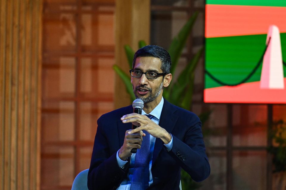 Google-Chef Sundar Pichai spricht sich für rechtliche Leitplanken für die neuen Technologien aus