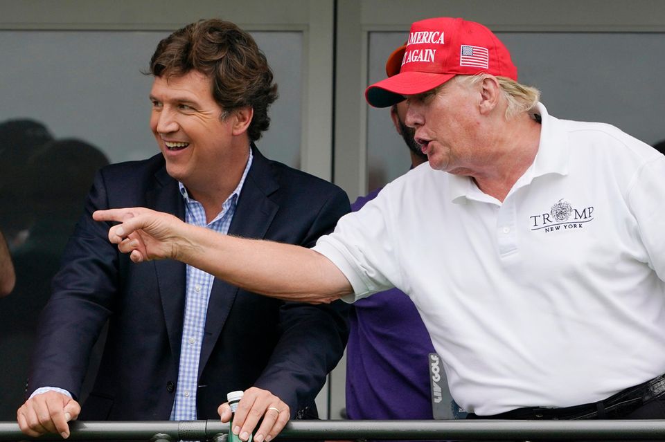 Fox-Moderator Tucker Carlson und Ex-US-Präsident Donald Trump