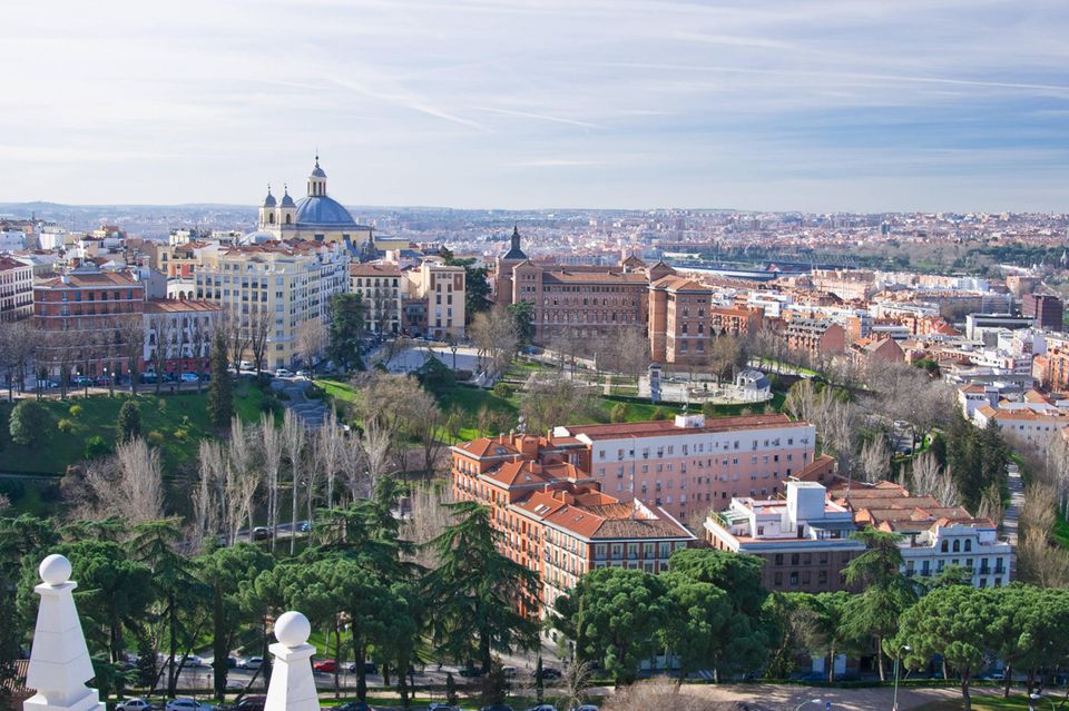 Madrid schaffte es als eine von zwei europäischen Städten in das Ranking „Cities of Choice“ (Städte der Wahl). Das gelang mit 58,1 Punkten und Platz fünf unter den Cruiser-Metropolen mit der höchsten Lebensqualität. Laut BCG wurden für das Ranking mehr als 50.000 Menschen in 81 Städten befragt. 