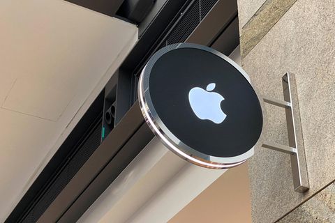 Apple-Logo auf einem runden Schild