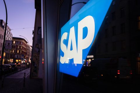 Das SAP-Logo ist in an der Berliner Niederlassung zu sehen
