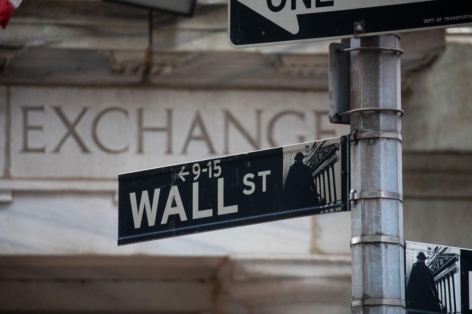 Straßenschild an der Wall Street