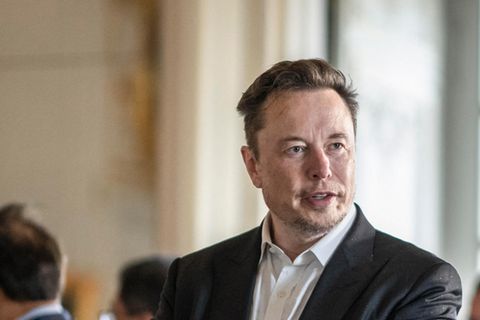 Zwar ist Elon Musk nicht mehr die Nummer eins unter den Superreichen, trotzdem liegt er immer noch weit vorne in den USA