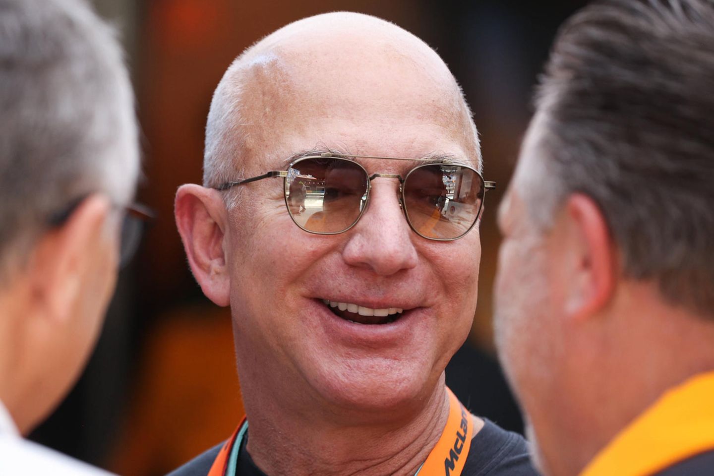 Jeff Bezos hat zwar an Vermögen eingebüßt, Sorgen muss man sich aber nicht machen um den Milliardär