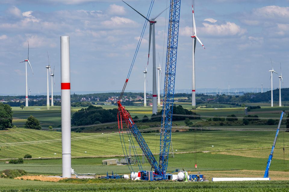 Bau eines neuen Windrades im Windpark bei Brilon-Radlinghausen
