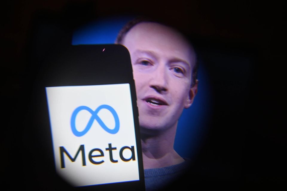 Rang 9: Meta (früher Facebook)  Facebook-Gründer Mark Zuckerberg steckt sehr viel Geld in seinen Traum vom Metaverse, was die Aktie zwischenzeitlich abstürzen ließ. Zuletzt glaubten offenbar wieder mehr Anleger daran: Der Börsenwert hat sich binnen sechs Monaten mehr als verdoppelt und liegt jetzt bei 735 Milliarden Dollar.