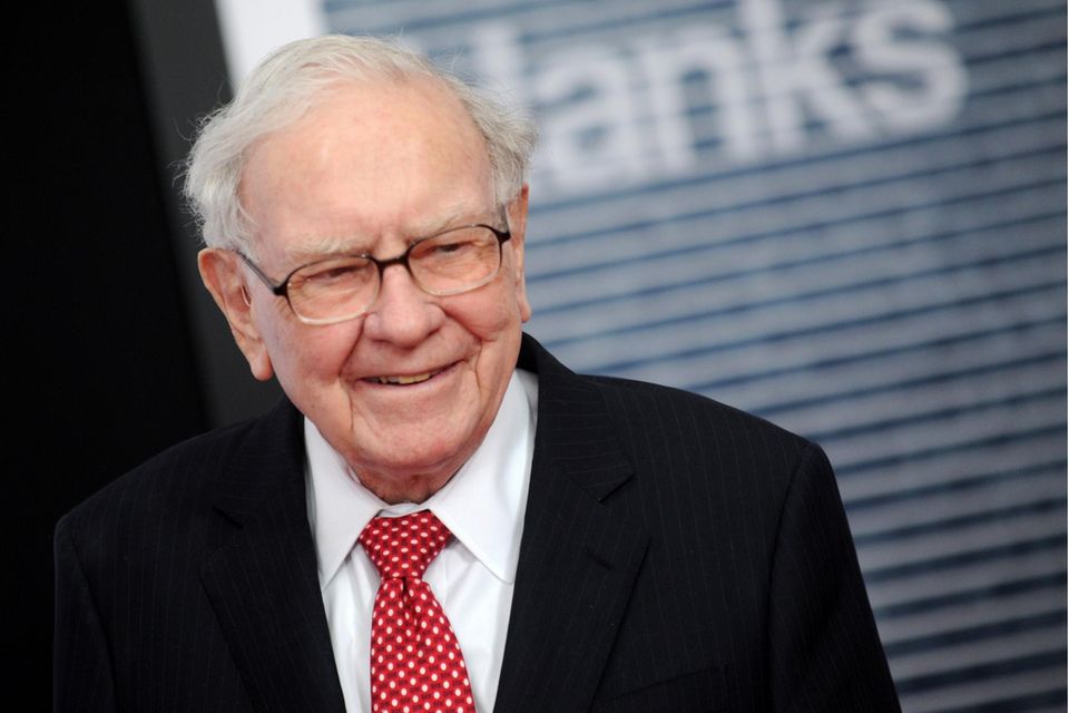 Rang 8: Berkshire Hathaway  Die Investmentgesellschaft des legendären Warren Buffet hält Anteile an Dutzenden Industrie-, Handels- und Dienstleistungskonzernen. Das Konglomerat ist an der Börse 745 Milliarden Dollar wert.