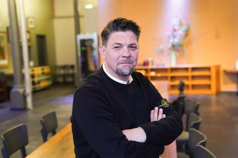 Tim Mälzer in seinem Hamburger Restaurant „Bullerei“