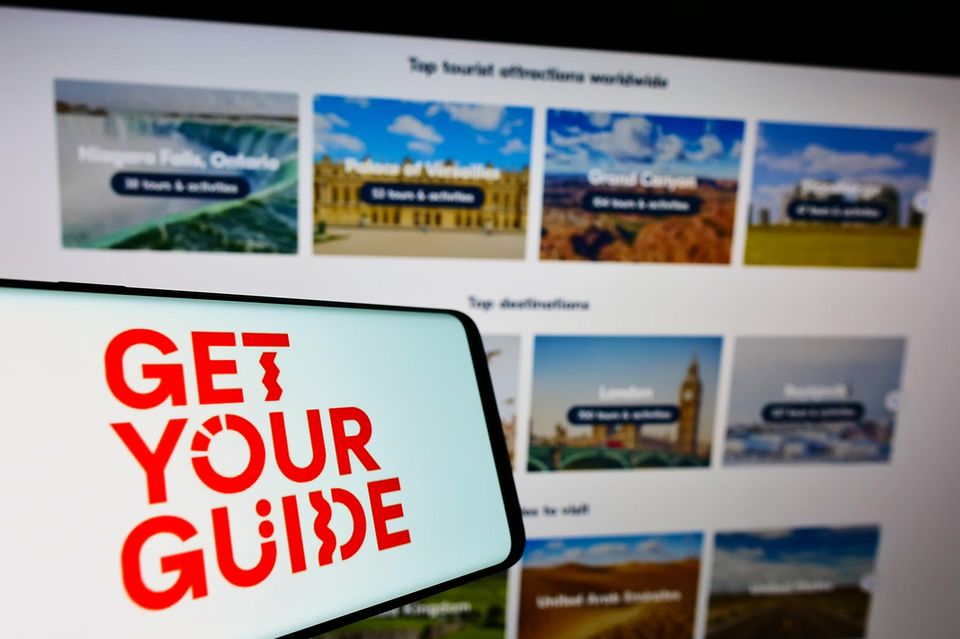 GetYourGuide ist eine Website, auf der Touristen Aktivitäten wie Führungen und Ausflüge sowie Eintrittskarten für Sehenswürdigkeiten buchen können.