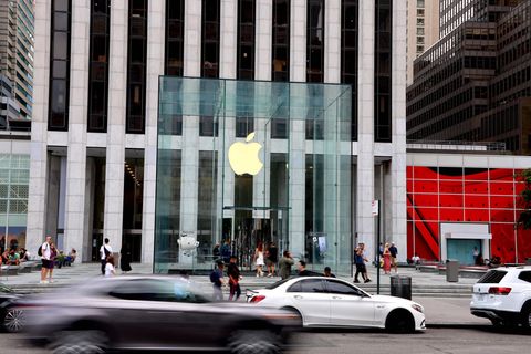 Apple-Store in New York: Die Aktien des iPhone-Herstellers sind im vergangenen Halbjahr (mal wieder) durch die Decke gegangen. Hört diese Rallye jemals aus?