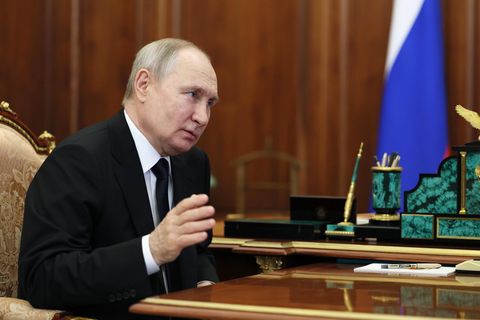 Für den russischen Präsidenten Wladimir spielen Fakten meistens nur so lange eine Rolle, wie sie zur eigenen Erzählung passen
