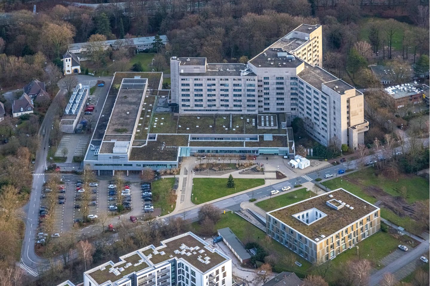 Das Essener Krankenhaus wurde von der „Alfried Krupp von Bohlen und Halbach-Stiftung“ 1980 neu errichtet