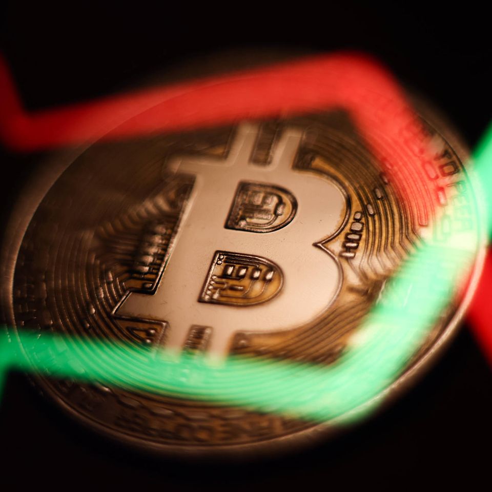 Elon Musk verkauft Bitcoin-Bestände und der Kurs stürzt ab - Capital.de