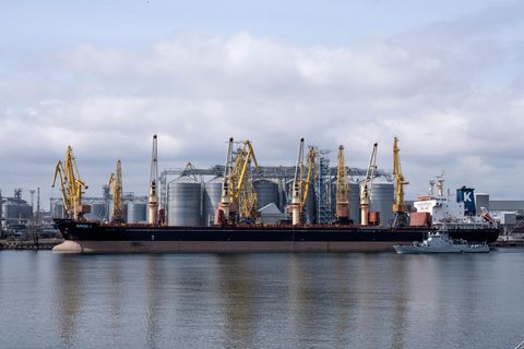 Das Getreideterminal im Hafen von Odessa im April 2023