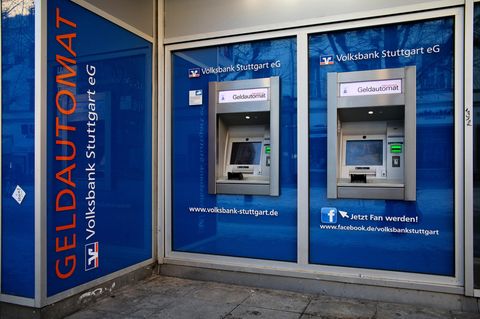 Geldautomat der Volksbank Stuttgart