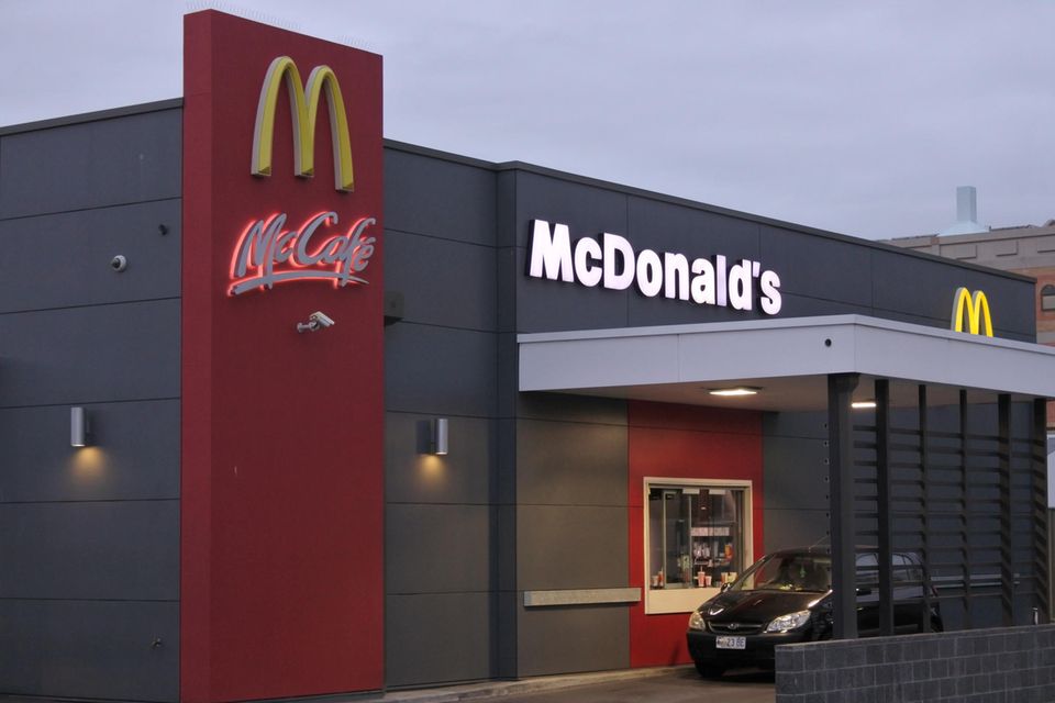 In Australien fiel der Preis für den großen Hamburger von McDonald's ebenfalls noch vergleichsweise moderat aus, jedenfalls aus europäischer Perspektive. Die Statistiker berechneten einen Durchschnittspreis von 5,11 Dollar. Statista berief sich dabei auf Daten von McDonald's, Thomson Reuters, „The Economist“ und dem Internationalen Währungsfonds.