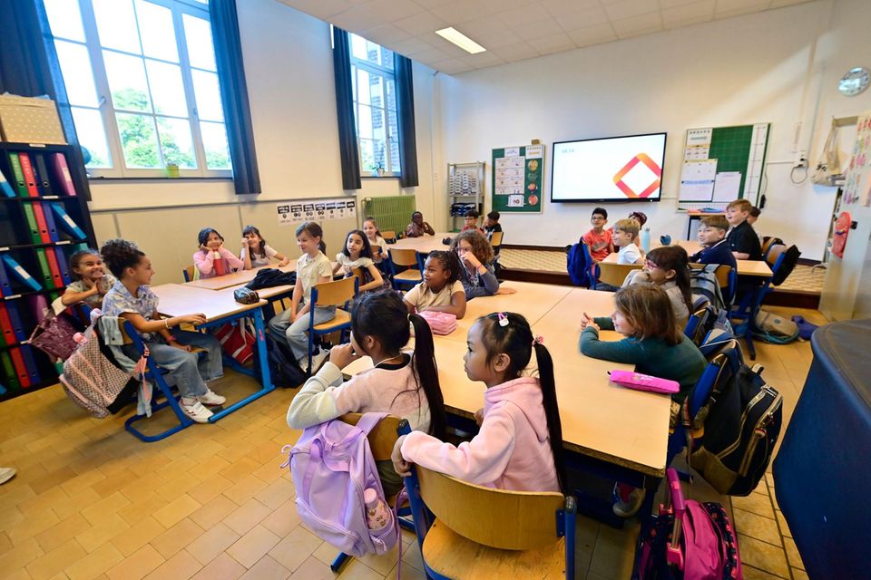 Belgien kam laut Eurostat auf die drittgrößten Ausgaben für Bildung in der EU. Es wahrte mit 6,71 Prozent einen deutlichen Vorsprung vor Finnland. 2017 hatten sich die Bildungsausgaben noch auf 6,30 Prozent des BIP belaufen.