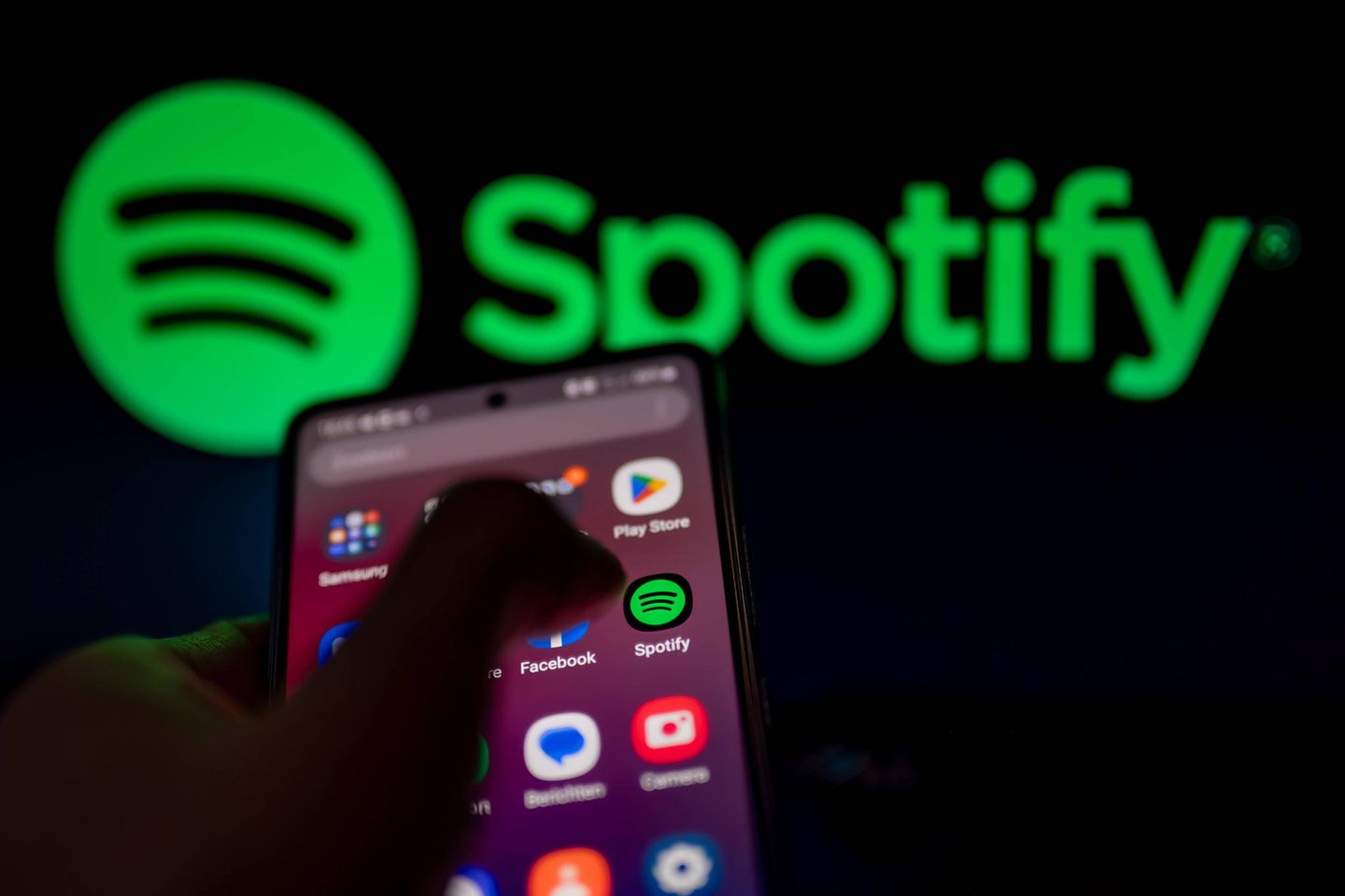 Spotify: Die Musikstreamingplattform gehört zu den beliebtesten Apps weltweit. Insgesamt nutzen mehr als 550 Millionen Menschen die Dienste des schwedischen Unternehmens.