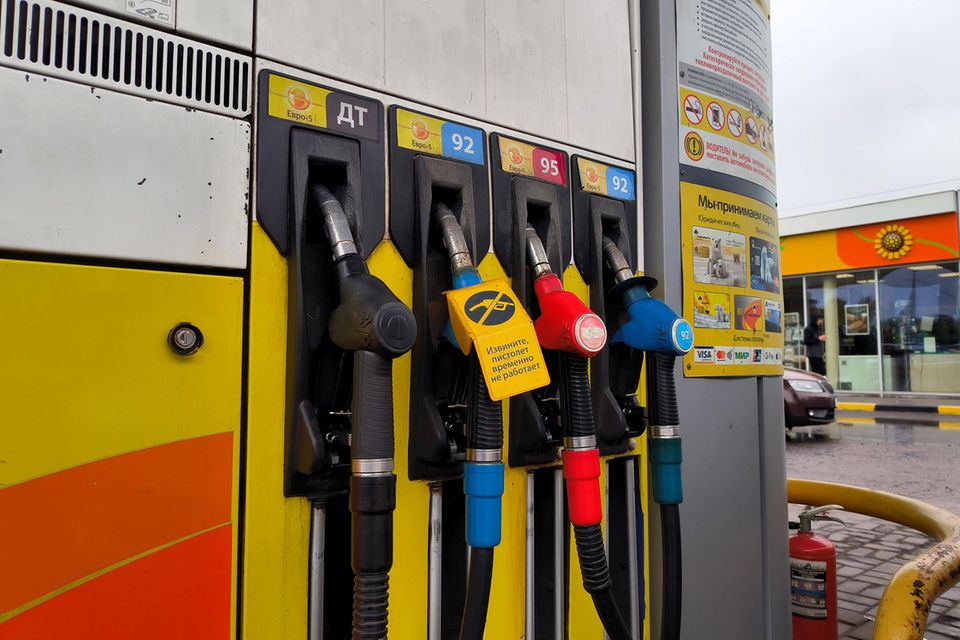Zapfsäule an einer russischen Tankstelle