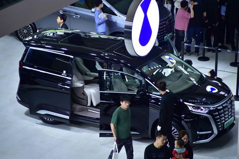 BYD-Stand in Shenyang. Der E-Automarkt in China boomt, wird aber vor allem von einheimischen Herstellern dominiert