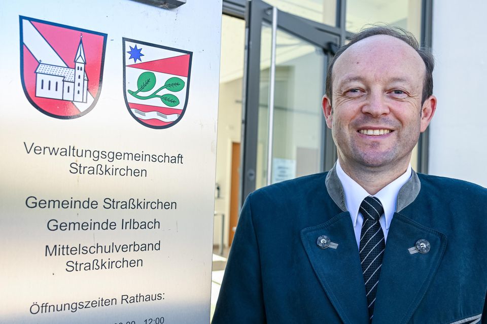 Christian Hirtreiter (CSU), Erster Bürgermeister von Straßkirchen