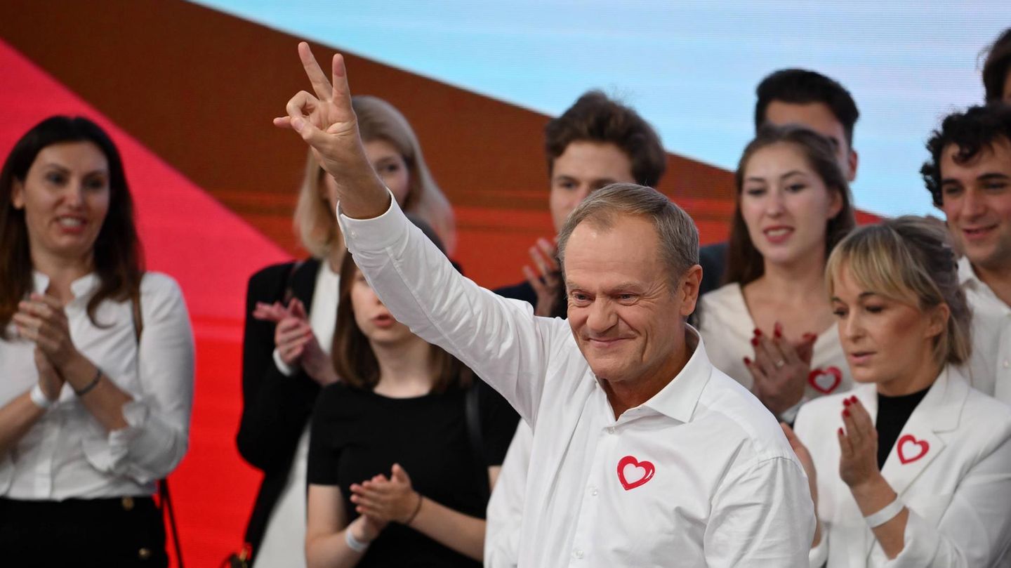Historyczny punkt zwrotny w Polsce, ale na zwycięzców wyborów czekają trudne zadania